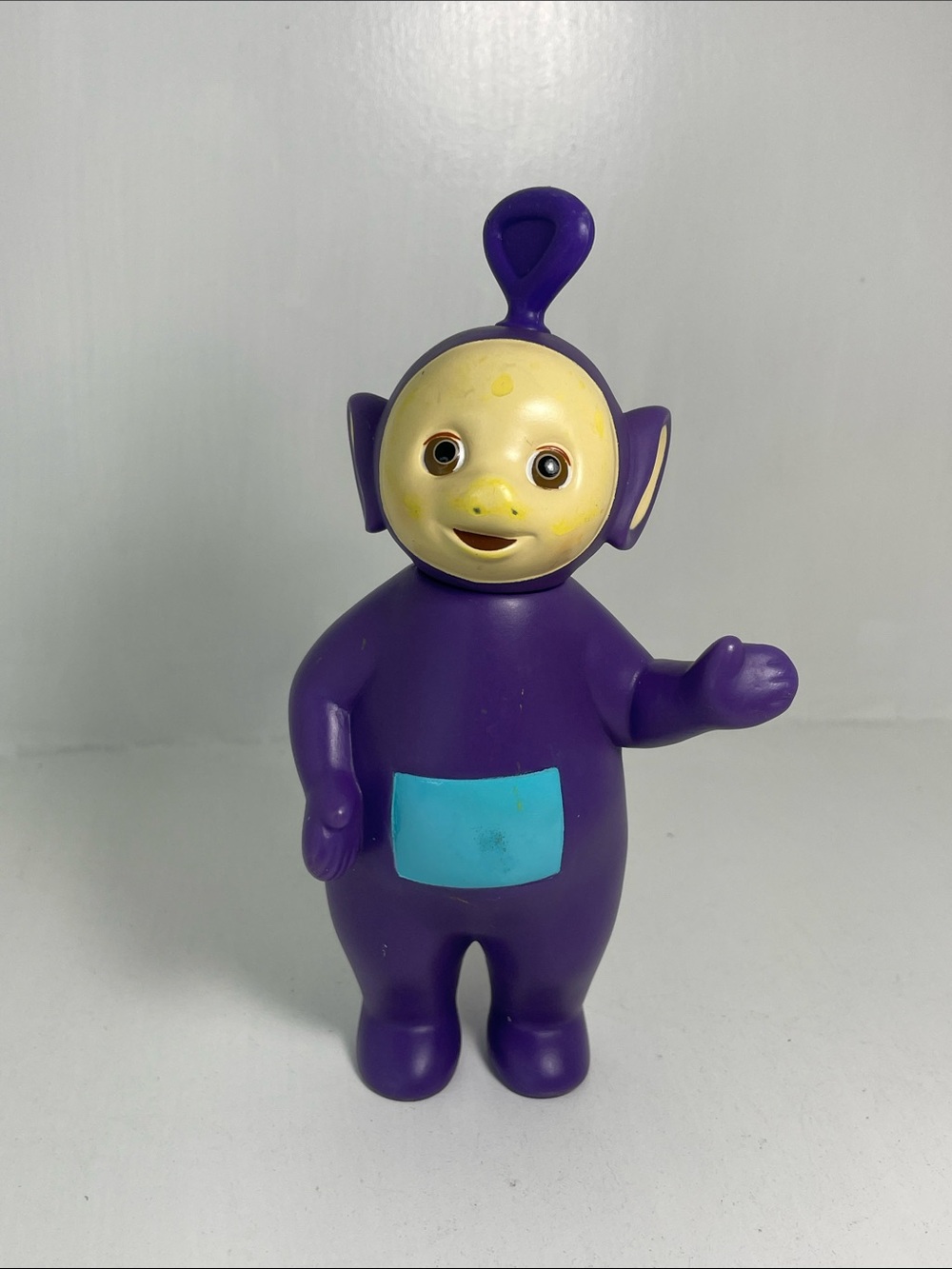Tinky-Winky Vintage Hasbro 1998 Purple  Teletubbies 6.75” Figure